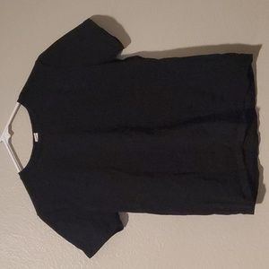 Black Short Sleeves Tshirt